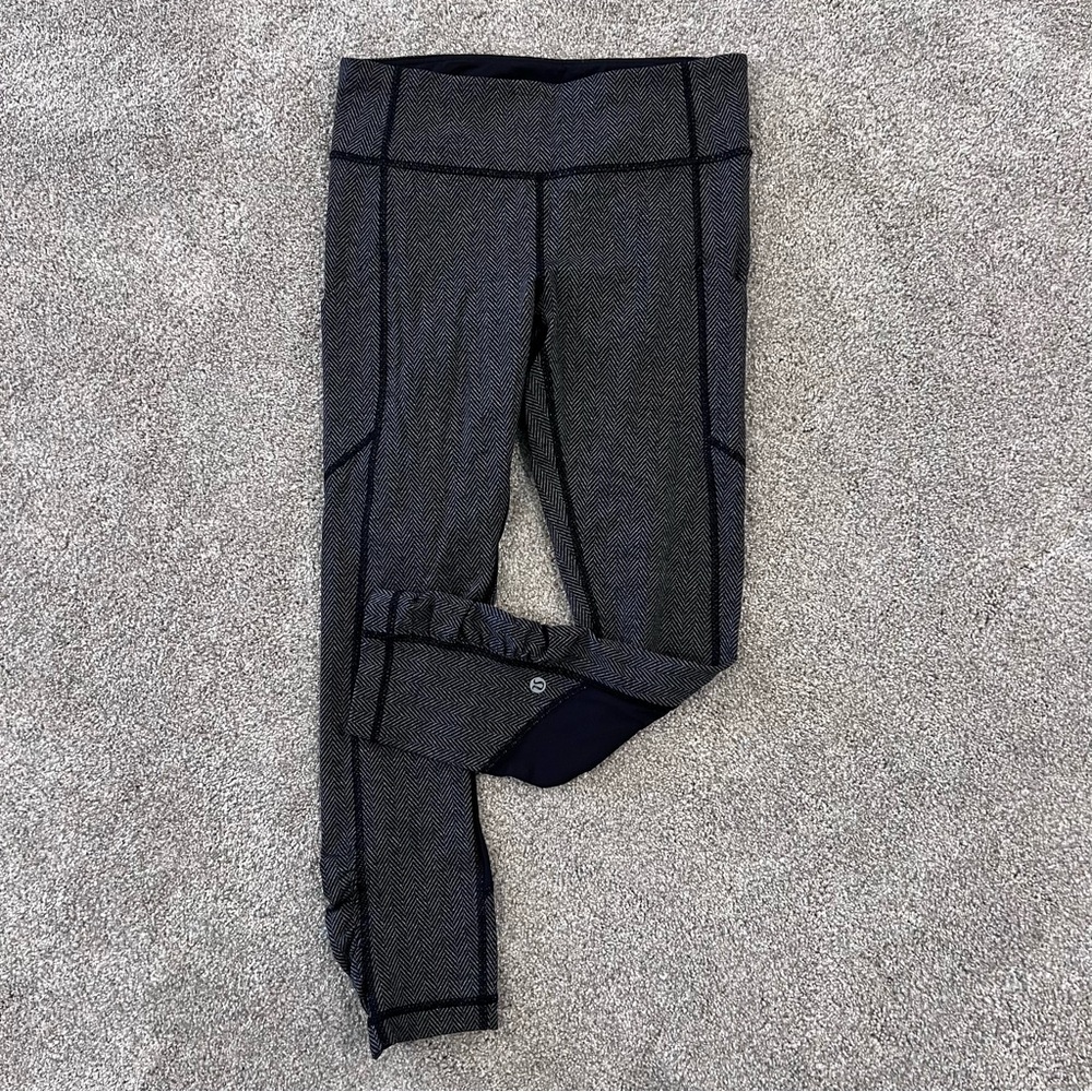 Lululemon Pace Rival Crop Giant Herringbone Heathered Black Tights Leggings Sz 6